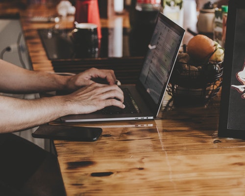 生活中哪些因素會導緻痛風出現?如何預防呢?