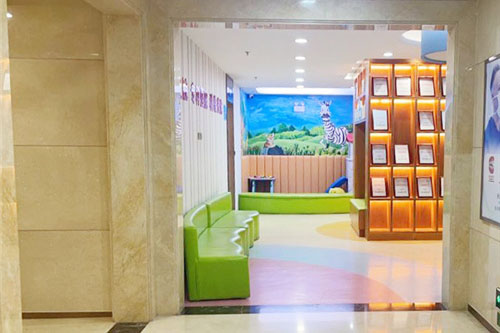 石家莊牙博士口腔醫院種牙多少錢？那麽石家莊牙博士口腔醫院價格表您定需要