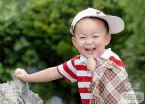 小兒白癜風的發病症狀有哪些 了解症狀盡早治療